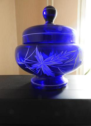 Конфетница большая богемское стекло синее кобальтовое скло богемське кобальтове