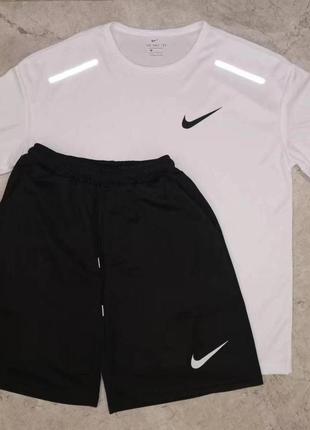 Комплект nike футболка+шорти, m-l