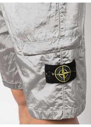 Нейлоновые шорты stone island8 фото