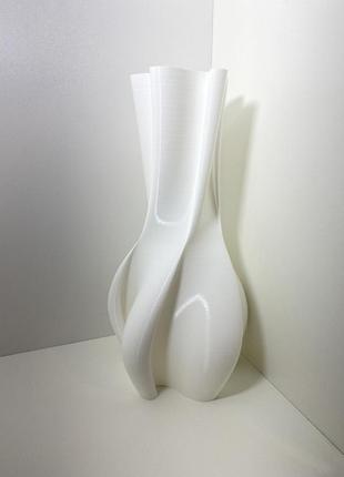 Декоративна ваза – витончене доповнення для вашого інтер'єру.