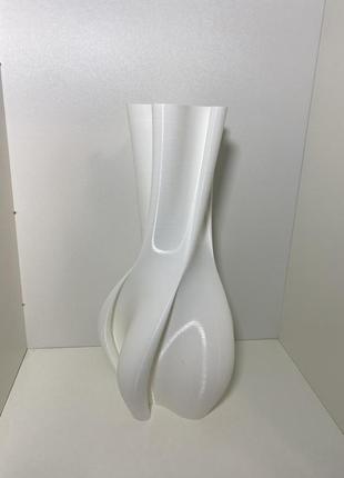 Декоративна ваза – витончене доповнення для вашого інтер'єру.