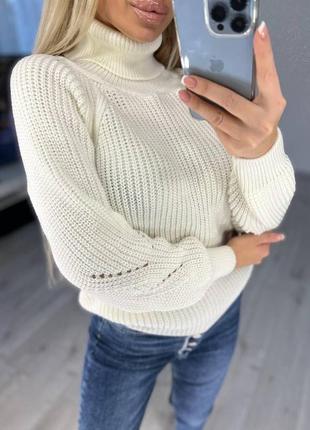Женский теплый вязаный свитер под горло на каждый день1 фото