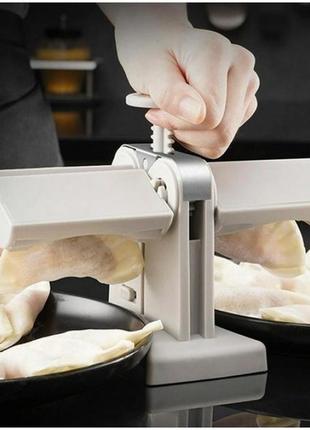 Машинка для приготування пельменів і вареників форма dumpling mold6 фото