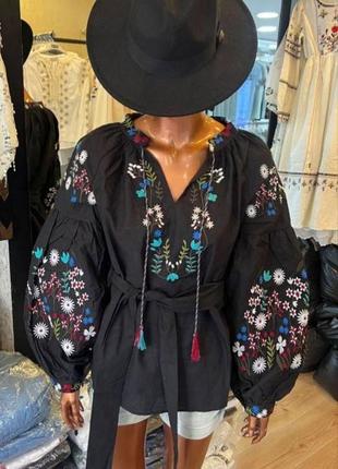 Жіноча блуза-вишиванка з довгим пишним рукавом і поясом туреччина