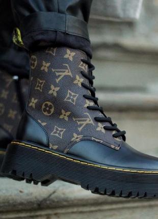 Dr martens черевики жіночі мартенси