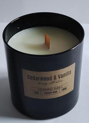 Свеча ароматизированная кедровое дерево и ваниль bispol cedarwood & vanilla 190g