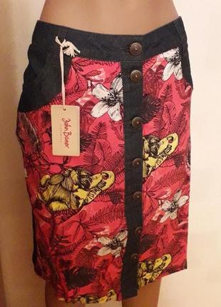 Джинсовая юбочка с цветочным принтом2 фото