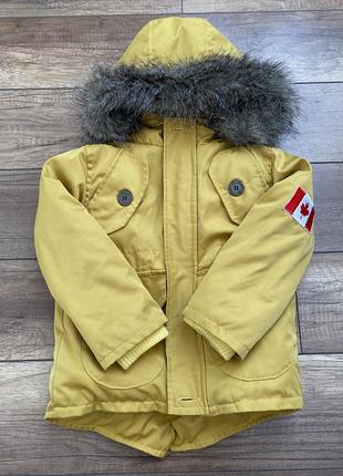 Зимняя курточка на мальчика 3-4 года
