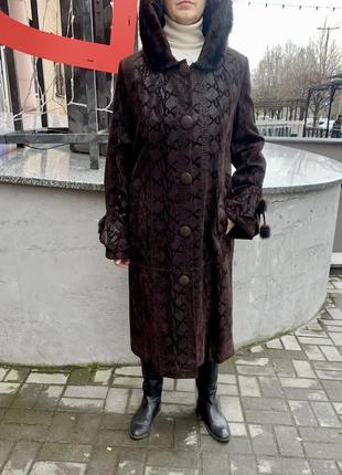 Плащ пальто жіноче шкіряне натуральне коричневе з капюшоном і хутром норки2 фото