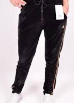 Мегаклассные тёплые велюровые брюки с начёсом с лампасами высокая посадка