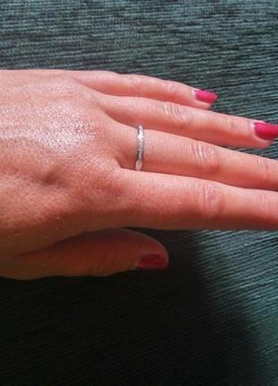 Интересное кольцо колечко каблучка украшение . очень качественная бижутерия . размер 183 фото