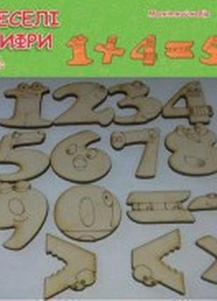 Дерев'яні веселі цифри на магнітах jum.3982