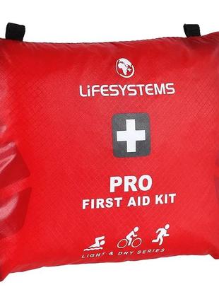 Аптечка lifesystems light and dry pro first aid kit