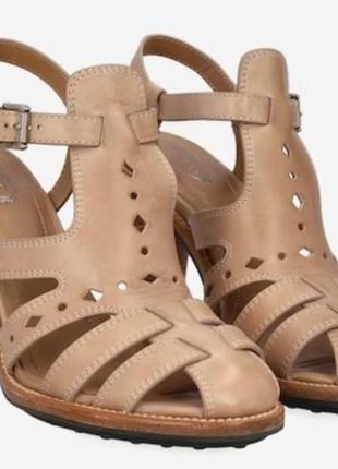 Босоніжки tod's розмір 39.