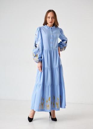 Вышитое женское платье "ласточки" голубое