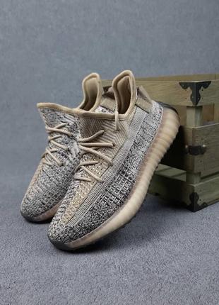 Жіночі текстильні кросівки adidas yeezy 350 v2 адідас ізі буст 350 розпродаж