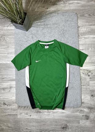 Оригинальная, спортивная футболка от бренда “nike dri-fit”1 фото