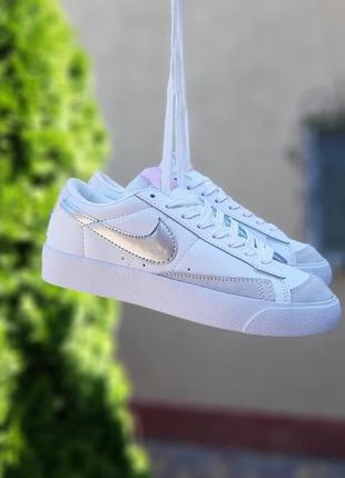 Женские кожаные кроссовки nike blazer low white распродаж найк блейзер