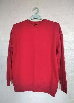Красная толстовка свитер оверсайз от stradivarius