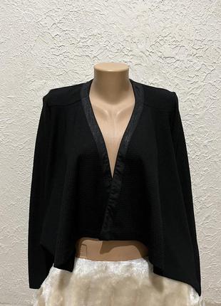 Чёрный кардиган укороченный / чёрная жакет без пуговиц