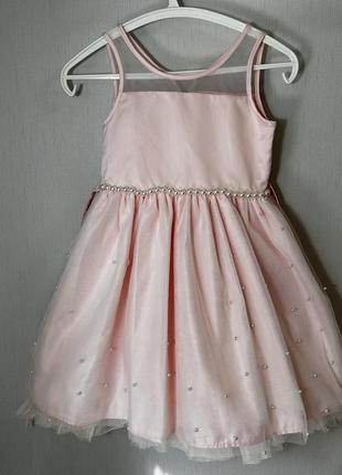 Праздничное нежно розовое пышное платье10 фото
