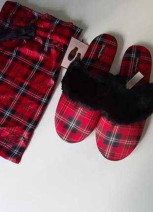 Новые сатиновые тапки victoria ́s secret signature satin slipper.1 фото