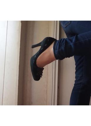 Medea кожаные брендовые туфли средний каблук1 фото