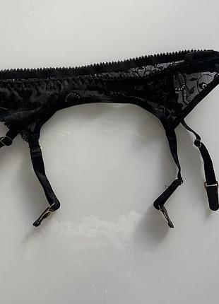 Подвлечение под чулки