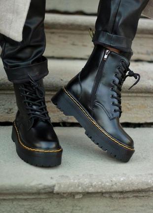 Dr martens черевики жіночі мартенси