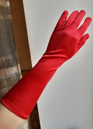 Атласные высокие перчатки