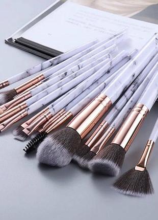 Пензлі для макіяжу/творчості