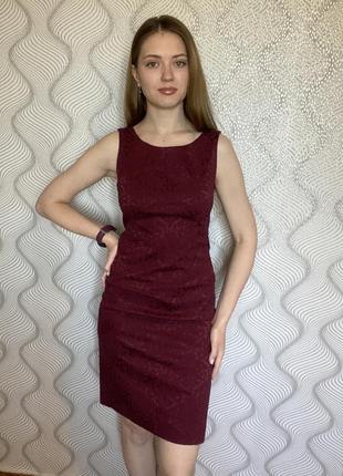 Сукня футляр бордового кольору3 фото