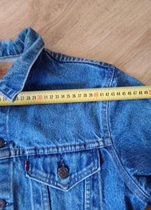 Куртка джинсова   levi's 70706-0216  size 20
стан  ідеальний,4 фото