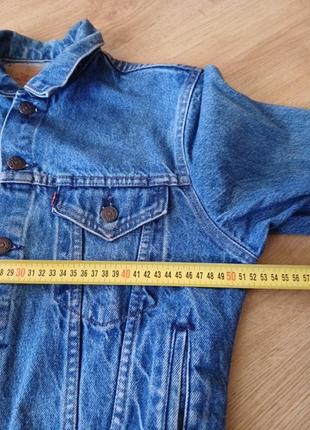 Куртка джинсова   levi's 70706-0216  size 20
стан  ідеальний,5 фото