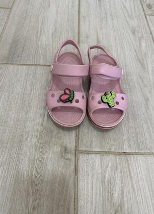 Сандалі на дівчинку