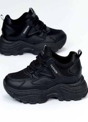 Снікерси екошкіра чорні, білі