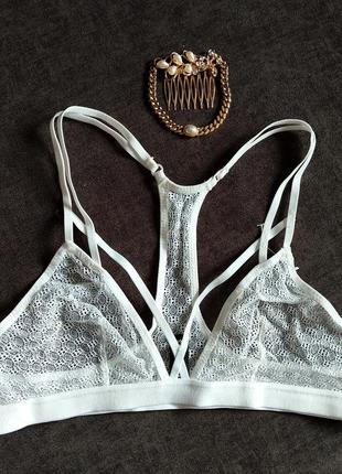 Ніжний мережевний бюстик-топ з портупеями