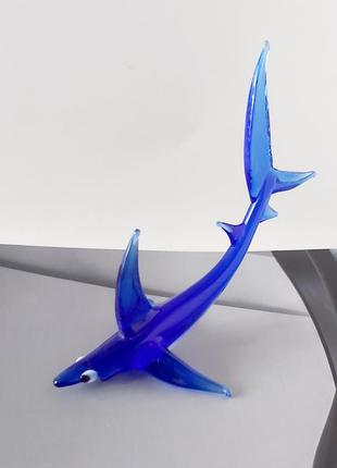 Статуетка кольорове скло акула2 фото