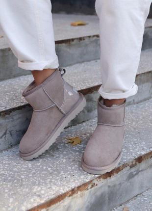 Женские ugg mini mokko glossiness серые10 фото