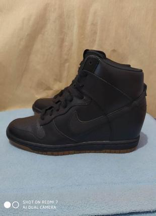 Шкіряні кросівки снікерси nike dunk sky hi hidden wedge shoes essential black gum 644877-0142 фото