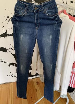 Джинси скіни