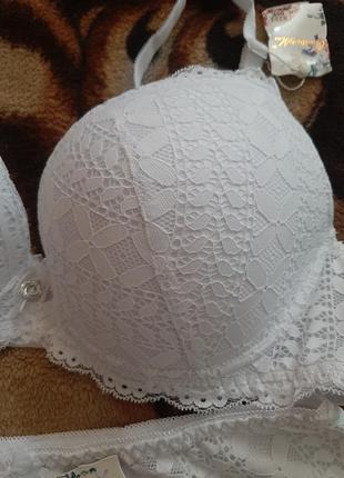 Комплект нижнего белья с кружевом