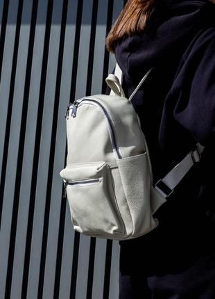 Женский стильный и качественный рюкзак из натуральной кожи белый5 фото