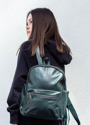 Женский стильный и качественный рюкзак из натуральной кожи зеленый