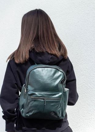 Женский стильный и качественный рюкзак из натуральной кожи зеленый3 фото