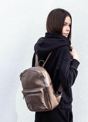 Женский стильный и качественный рюкзак из натуральной кожи коричневый9 фото