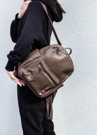 Женский стильный и качественный рюкзак из натуральной кожи коричневый2 фото