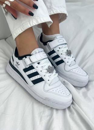 Forum white/black