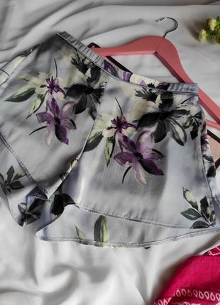 Атласные цветные короткие шортики цветочный принт пижама одежда для дома и сна легкие шорты4 фото