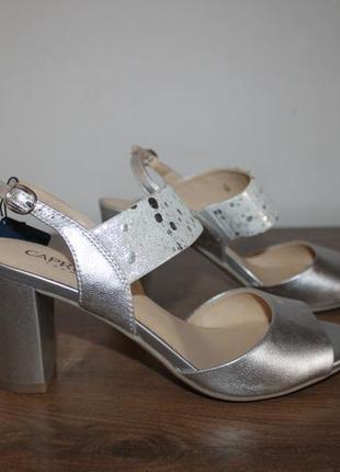 Шкіряні босоніжки caprice, 38 розмір